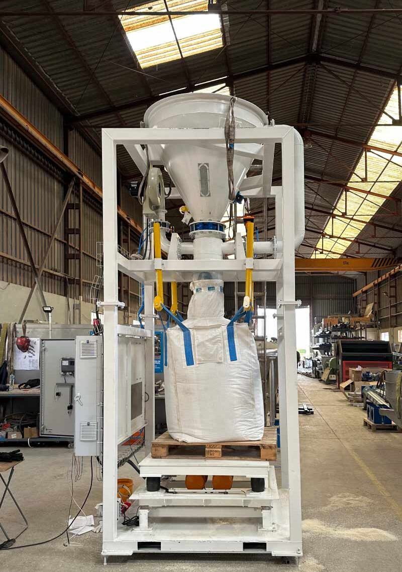Fabricación de Maquinaria Industrial, estación de llenado de Big Bag con pesaje por peso bruto